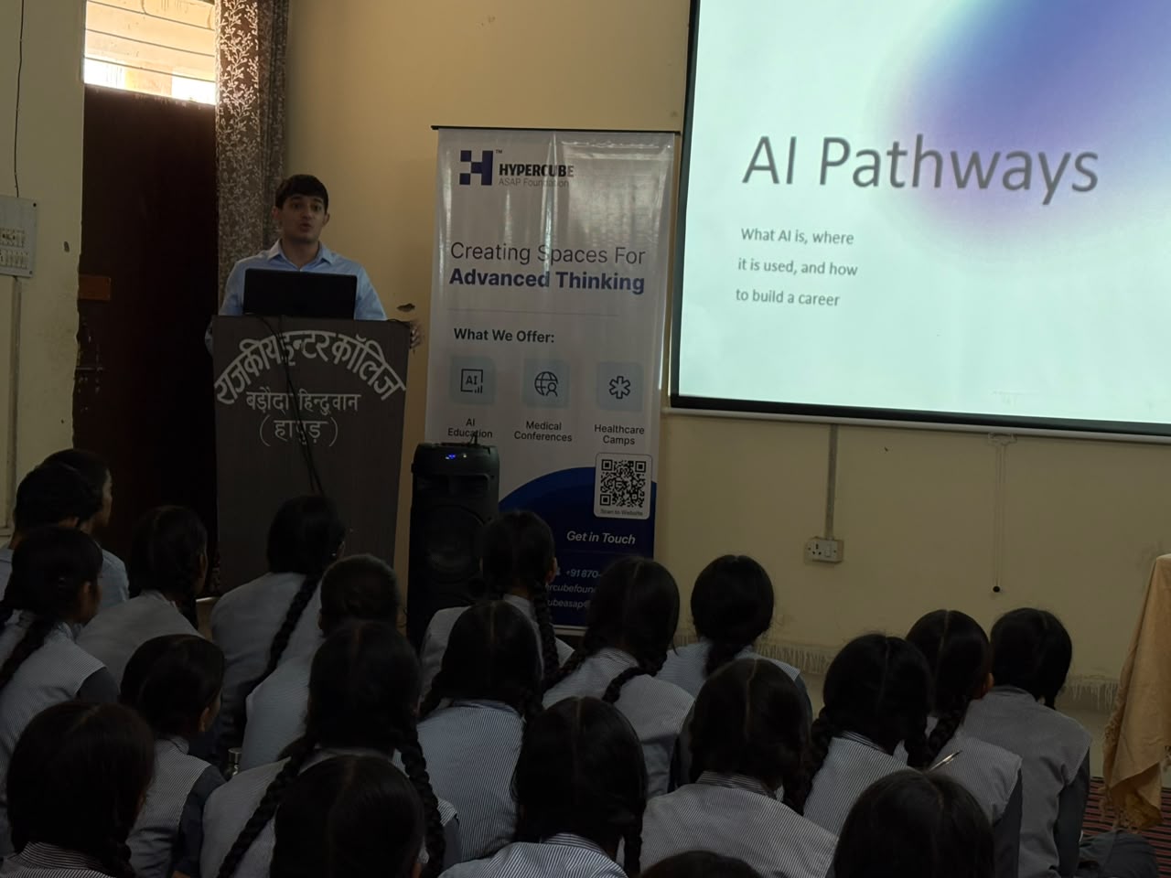 Shaurya Kumar presenting the AI Pathways session to inter-college students